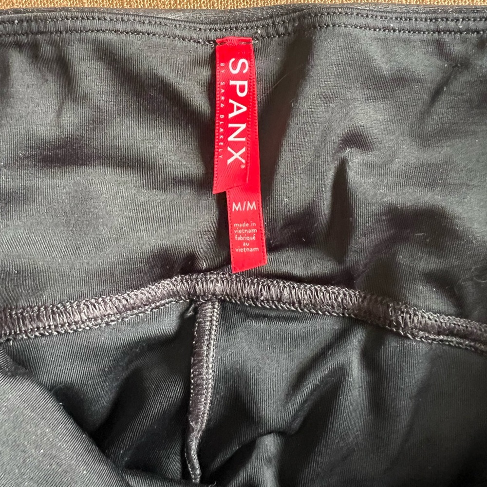 Spanx Faux Leather Moto Leggings Medium - Picture 7 of 7